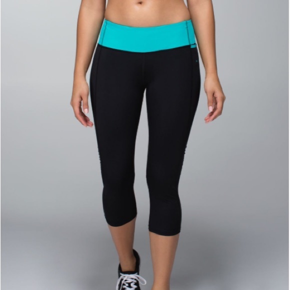 🍁50% Off Sale 🍁 Lululemon Water Bound Crop - Picture 5 of 15